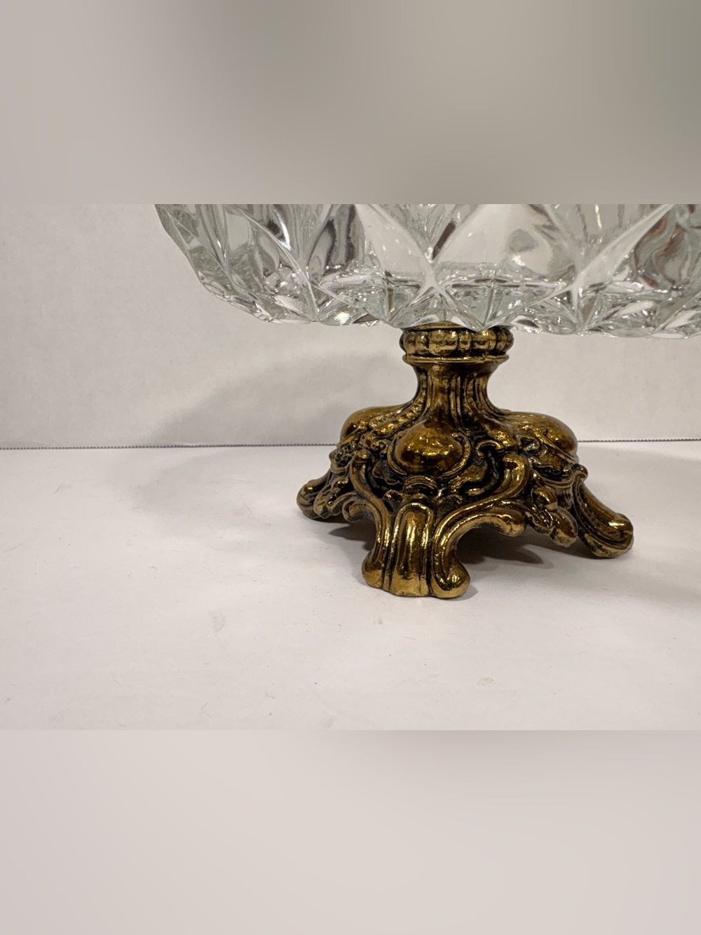 Vintage Crystal Gold Pedestal Ashtray Hollywood Regency - Picture 6 of 10